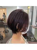 大人かわいいくびれミディラベンダーインナーカラー