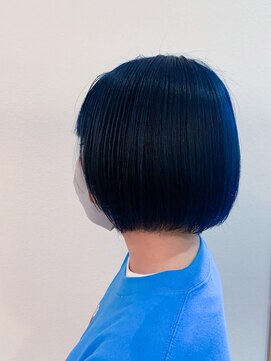 アミーリットルアットタクマ(amie:L at takuma) ブルーブラック ボブ