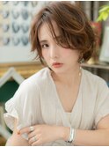 アシンメトリー外国人風小顔ゆるふわショートc5川口20代30代40代