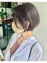 サーカス(circus)&nbsp;クセを活かした大人のショートボブ＊