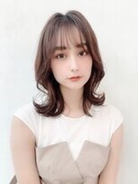 大人ミディアム外ハネ韓国くびれヘアアッシュブラウン透明感
