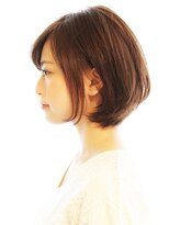 レウナ 外苑前(Reuna)&nbsp;【30代40代50代】耳かけ前下がり小顔ショート　シルエットが綺麗