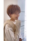 丸み抜け感 耳かけ おしゃれ 可愛い ショート ベージュカラー