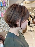 グレーベージュニュアンスカラーステップボーンカットボブパーマ
