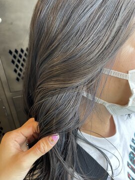 アチーブリス(achieve Liss) ナチュラルハイライトカラー外国人風カラーアッシュカラー透明感