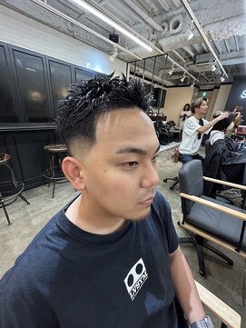 スティーロ 渋谷(Steelo) スパイキーショート