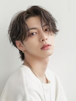 フイ 梅田(Hui.)&nbsp;センターパート×ニュアンスパーマ【メンズ/韓国風】