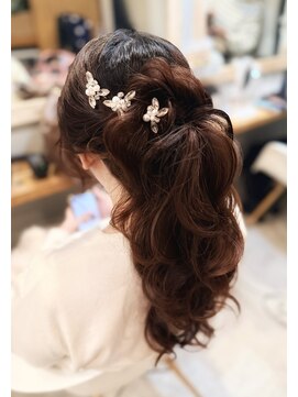 パシャ(Pasha) 華やかポニー