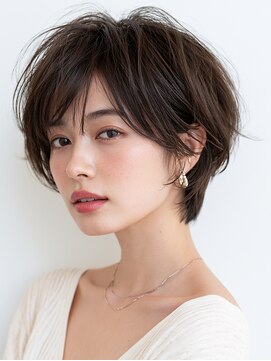ビフィーノ リルネ(Bifino Rilune) 40代が輝くコンパクトベリーショート
