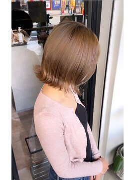 ルーツ(Roots) ボブ