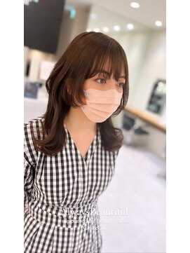 コスアンドコウ 横浜山下(Cos&Co.) Faceline cut