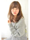 ルーズカール、エアリーミディアムスタイル