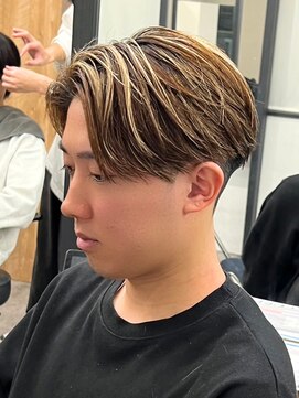 エルマーク 梅田(L-MARK) ハイライトセンターパートメッシュダブルカラーツーブロック