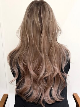 ネイロ バイ ジルブラン 葛西(NeiRo by JIL BLAN) ハイライト白髪ぼかしダブルカラーインナーカラーショートボブ