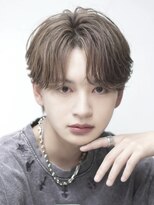 オーシャントーキョー シブヤジンナン(OCEAN TOKYO shibuya JINNAN) 韓国風ハイトーンセンターパートニュアンスパーマ