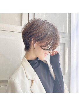 トッカ ヘアアンドトリートメント 難波店 小顔似合わせカット愛されクールショート20代/30代40代50代/難波