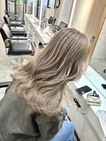 ブレンド 渋谷(BLend)&nbsp;20代30代40代白髪ぼかしハイライト小顔ショートボブミニウルフ