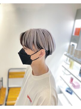 ナインオクロック 盛岡大通店(9o'clock) ホワイトシルバー