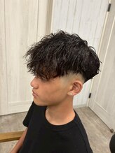 ルーナヘアー(LUNA hair) バロックパーマ スキンフェード メンズパーマ カット フェード