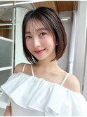 シースルーバングで抜け感あるまとまる前下がりボブ