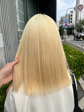 リア 布施店(Lia) ブロンド