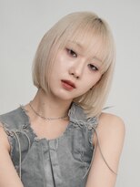 サンクマーケット 渋谷(cinq MARKET)&nbsp;渋谷ブリーチカラータッセルボブホワイトブロンドカラー金髪韓国