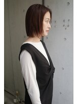 ユノ(juno) 大人美人くびれレイヤーボブ×ナチュラルストレート