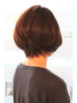 レウナ 外苑前(Reuna)&nbsp;大人女子・３０代・４０代にオーダー多いトップノットボブ