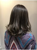 アッシュグレー