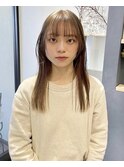 毛利/ぷつっとロングミルクティーベージュ顔まわり無造作20代