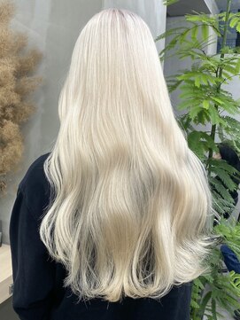 ギークス(GEEKS) 【GEEKS渋谷】ホワイトブロンド/韓国風/透明感/初ブリーチ/小顔