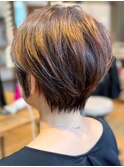 20代30代40代ハイライトハンサムショートライトブラウン小顔