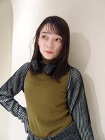 ルル 表参道(lulu.)&nbsp;顔まわりレイヤー ダークカラー レイヤーカット 流し前髪【Riku