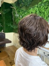 レガーロ(regalo) ショートレイヤー・スパイラルパーマ・前下がり