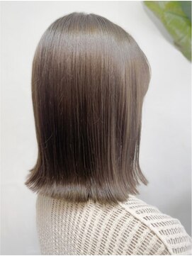 エレノア 池袋店(Eleanor) オリーブベージュ / ぱつっとボブ #ハル