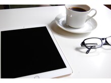 待ち時間に読める雑誌などは置いていますか？