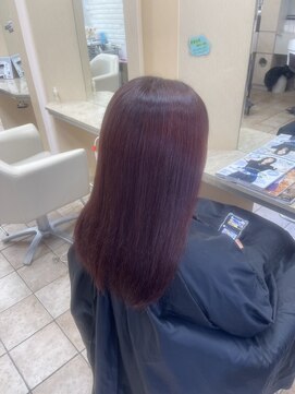 ベニ 仙台柳生店(BENI) レッドカラー