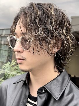 レタッチ バイ フィフス 天神大名(RETOUCH by fifth) 波巻きスパイラルパーマシャドウパーマツイストスパイラルパーマ