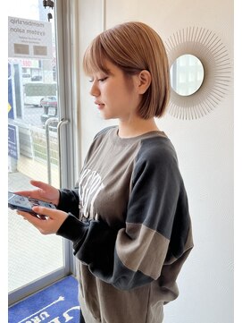 アンバー(AMBER) ボブミルクティーベージュ