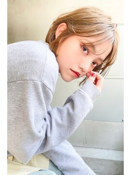 メーヴェ(Mowen) mowen ショートボブ×スモーキーベージュ×ハイトーン