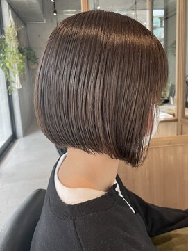 フェリアあべの(FERIA) 【天王寺 あべの】ショートボブ/ミニボブ/くびれショート(田岡)