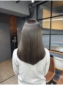 シンプルなのに洗練された透明感カラー／髪質改善トリートメント