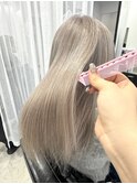 ホワイトベージュ