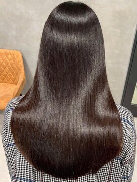 シャルムバイケンジ(Charm.by KENJE) 銀座髪質改善レイヤーカット白髪ぼかしハイライト縮毛矯正有楽町