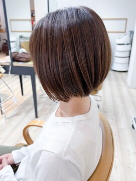 モリオ フロム ロンドン 成増店 【morio成増/児玉】丸みショートボブ 縮毛矯正