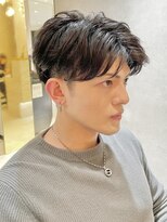 カインド 南青山(hair&make up KIND)&nbsp;フェザーパーマニュアンスパーマセンターパート30代men's
