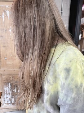 アタッカ(atacca) LONG・アッシュ・ブリーチ・ハイライト