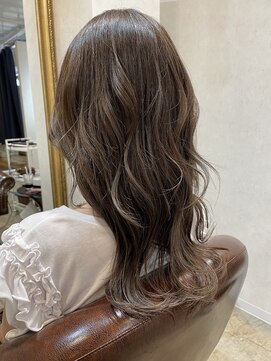 レナトゥスルッソ(Renatus Lusso) イルミナカラー【新越谷/南越谷/髪質改善/半個室サロン】