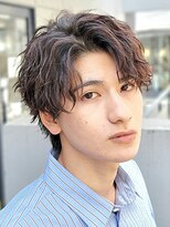 フィフス 原宿(fifth)&nbsp;ツイストスパイラルパーマツーブロックマッシュセンターパート