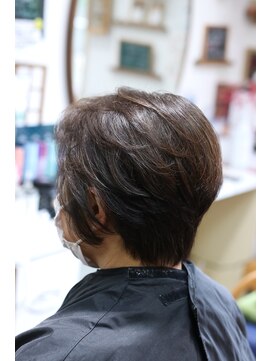 しもやま美容室 ショートスタイル/オリーブベージュ